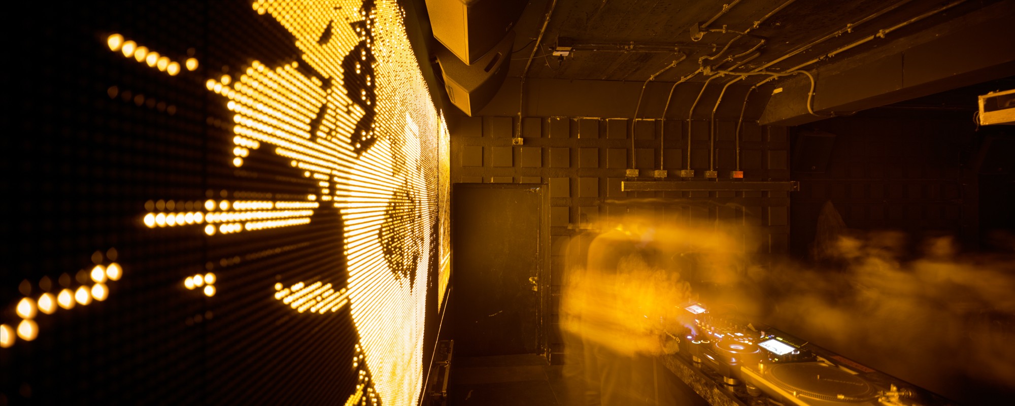 Noa Noa's DJ screen